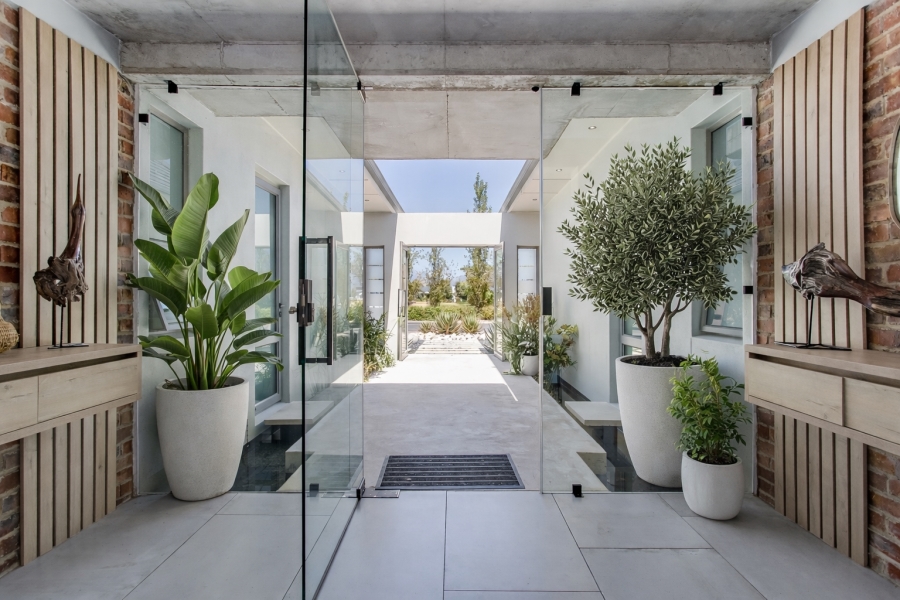 4 Bedroom Property for Sale in Pearl Valley at Val de Vie Western Cape